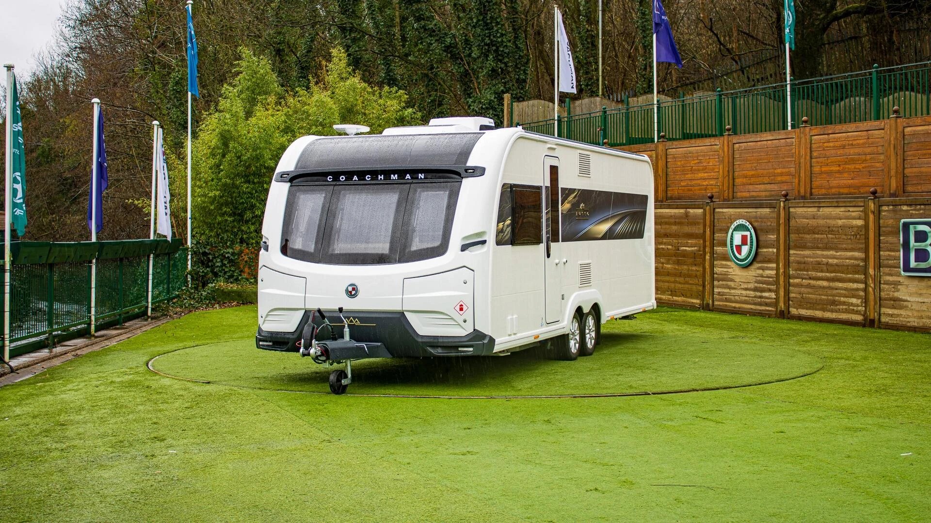 Coachman Lusso IV 2027